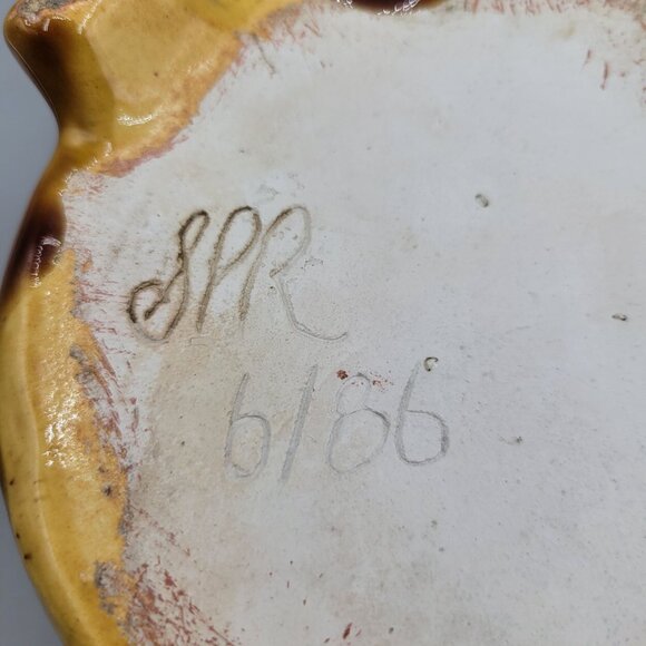 Vintage Yellow Ceramic Fluted Planter Pot With Scalloped Rim - Picture 7 of 7